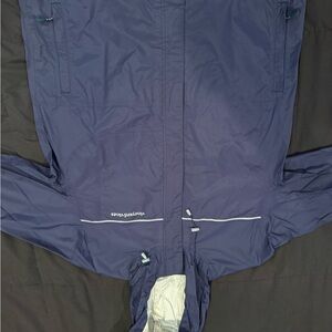 Vineyard Vines Navy Hooded Raincoat with Reflective Trim